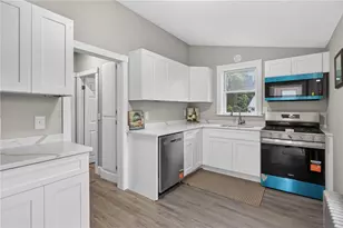 91 Ash St, Warwick, RI 02888 - Photo 19
