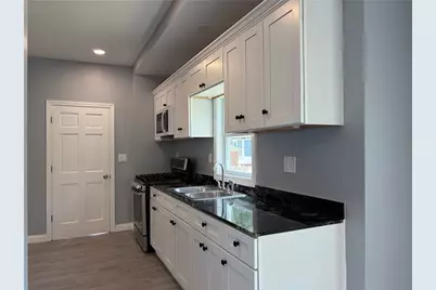 98 Whitmarsh Street #1, Providence, RI 02907 - Photo 9