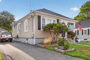 54 Clarner St, Pawtucket, RI 02861 - Photo 5