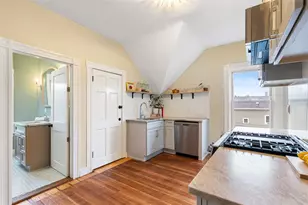 94 Grove St, Providence, RI 02909 - Photo 11