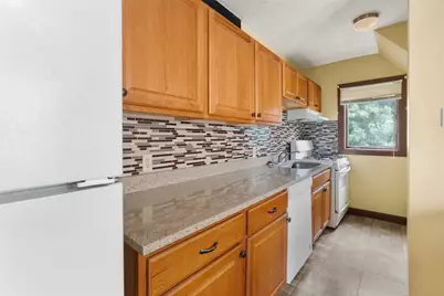 78 Rhode Island Avenue, Pawtucket, RI 02860 - Photo 13