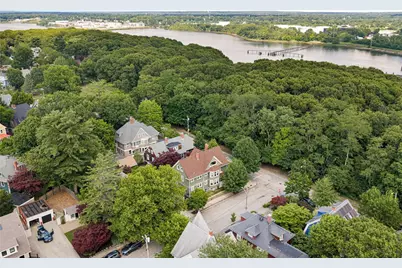 26 Paterson Street, Providence, RI 02906 - Photo 3