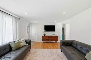 74 Brookfield Dr, Cranston, RI 02920 - Photo 11