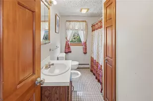 400 Thames St, Bristol, RI 02809 - Photo 9