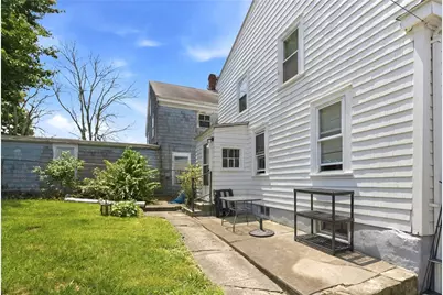 400 Thames Street, Bristol, RI 02809 - Photo 37