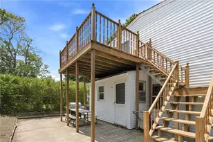 400 Thames St, Bristol, RI 02809 - Photo 27