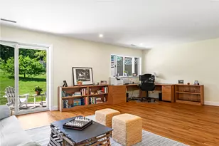 454 Paddock Ln, Bristol, RI 02809 - Photo 15