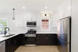 35 Mt Pleasant Ave, Providence, RI 02908 - Photo 5