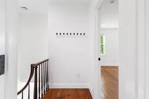 128 Sheldon St, Providence, RI 02906 - Photo 5