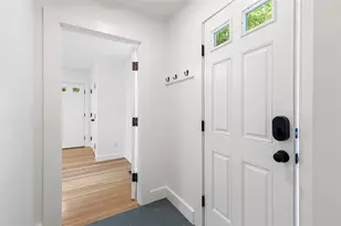 128 Sheldon St, Providence, RI 02906 - Photo 23