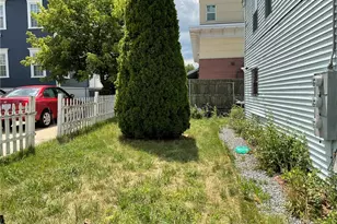 49 Portland St, Providence, RI 02907 - Photo 13