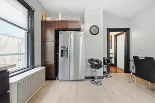 94 Lexington Ave, Providence, RI 02907 - Photo 7
