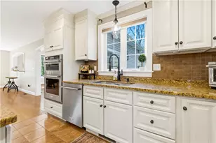 206 Burnside Ave, Seekonk, MA 02771 - Photo 7