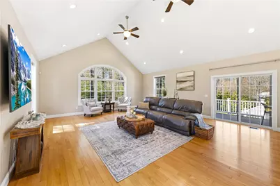 206 Burnside Avenue, Seekonk, MA 02771 - Photo 17