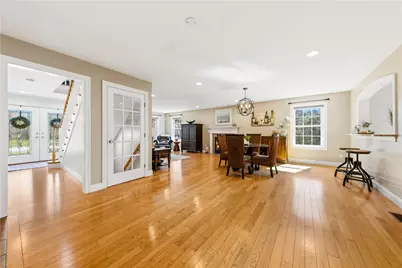 206 Burnside Avenue, Seekonk, MA 02771 - Photo 11