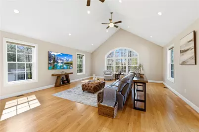 206 Burnside Avenue, Seekonk, MA 02771 - Photo 15