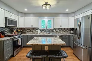 442 Eastview Ave, Somerset, MA 02726 - Photo 13