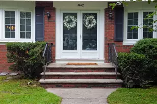442 Eastview Ave, Somerset, MA 02726 - Photo 1