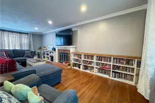 442 Eastview Ave, Somerset, MA 02726 - Photo 23