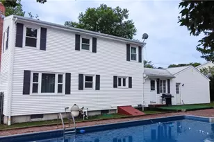 442 Eastview Ave, Somerset, MA 02726 - Photo 5