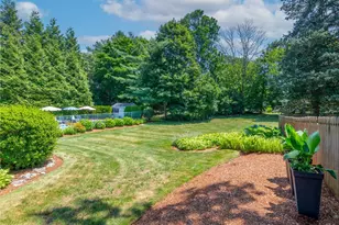 10 Ridgefield Dr, East Greenwich, RI 02818 - Photo 33