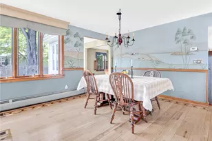 10 Ridgefield Dr, East Greenwich, RI 02818 - Photo 3