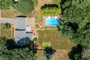 10 Ridgefield Dr, East Greenwich, RI 02818 - Photo 3