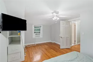 123 Hiawatha St, Warwick, RI 02888 - Photo 11