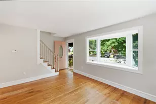 123 Hiawatha St, Warwick, RI 02888 - Photo 3