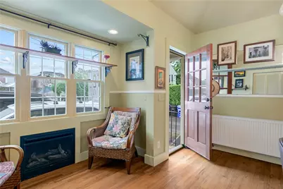 15 Ayrault Street, Newport, RI 02840 - Photo 17