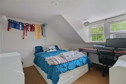 15 Ayrault Street, Newport, RI 02840 - Photo 25