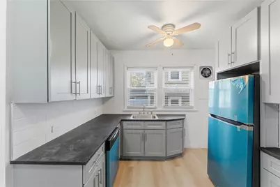 102 Overhill Road, Providence, RI 02906 - Photo 23
