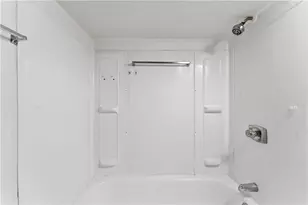 102 Overhill Rd, Providence, RI 02906 - Photo 27