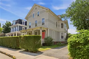 15 Ayrault St, Newport, RI 02840 - Photo 1