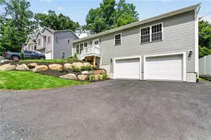 95 Waterman Ave, Johnston, RI 02919 - Photo 33