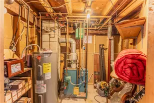 8 Flanders St, Johnston, RI 02919 - Photo 21
