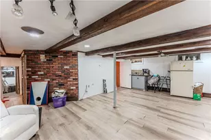 8 Flanders St, Johnston, RI 02919 - Photo 19