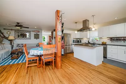 1019 Main Road, Tiverton, RI 02878 - Photo 3