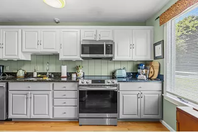 878 Bullocks Point Avenue, East Providence, RI 02915 - Photo 13