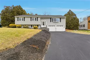 38 Juniper Ln, Holden, MA 01520 - Photo 1