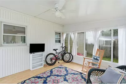 22 Yale Avenue, East Providence, RI 02915 - Photo 27