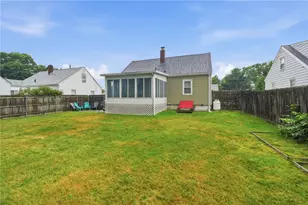 22 Yale Ave, East Providence, RI 02915 - Photo 33