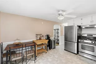 22 Yale Ave, East Providence, RI 02915 - Photo 11