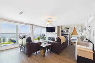 69 Namquid Dr, Warwick, RI 02888 - Photo 11