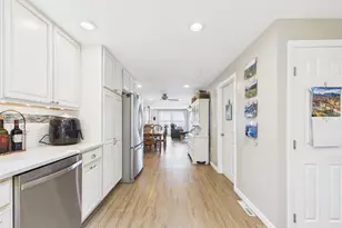 69 Namquid Dr, Warwick, RI 02888 - Photo 21
