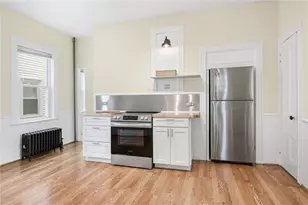 241 Pleasant St, Providence, RI 02906 - Photo 33