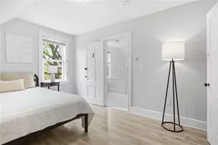 241 Pleasant St, Providence, RI 02906 - Photo 23