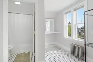 241 Pleasant St, Providence, RI 02906 - Photo 27