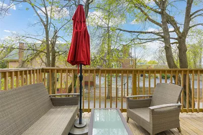 241 Pleasant Street, Providence, RI 02906 - Photo 15