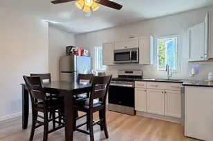 85 E George St, Providence, RI 02906 - Photo 17